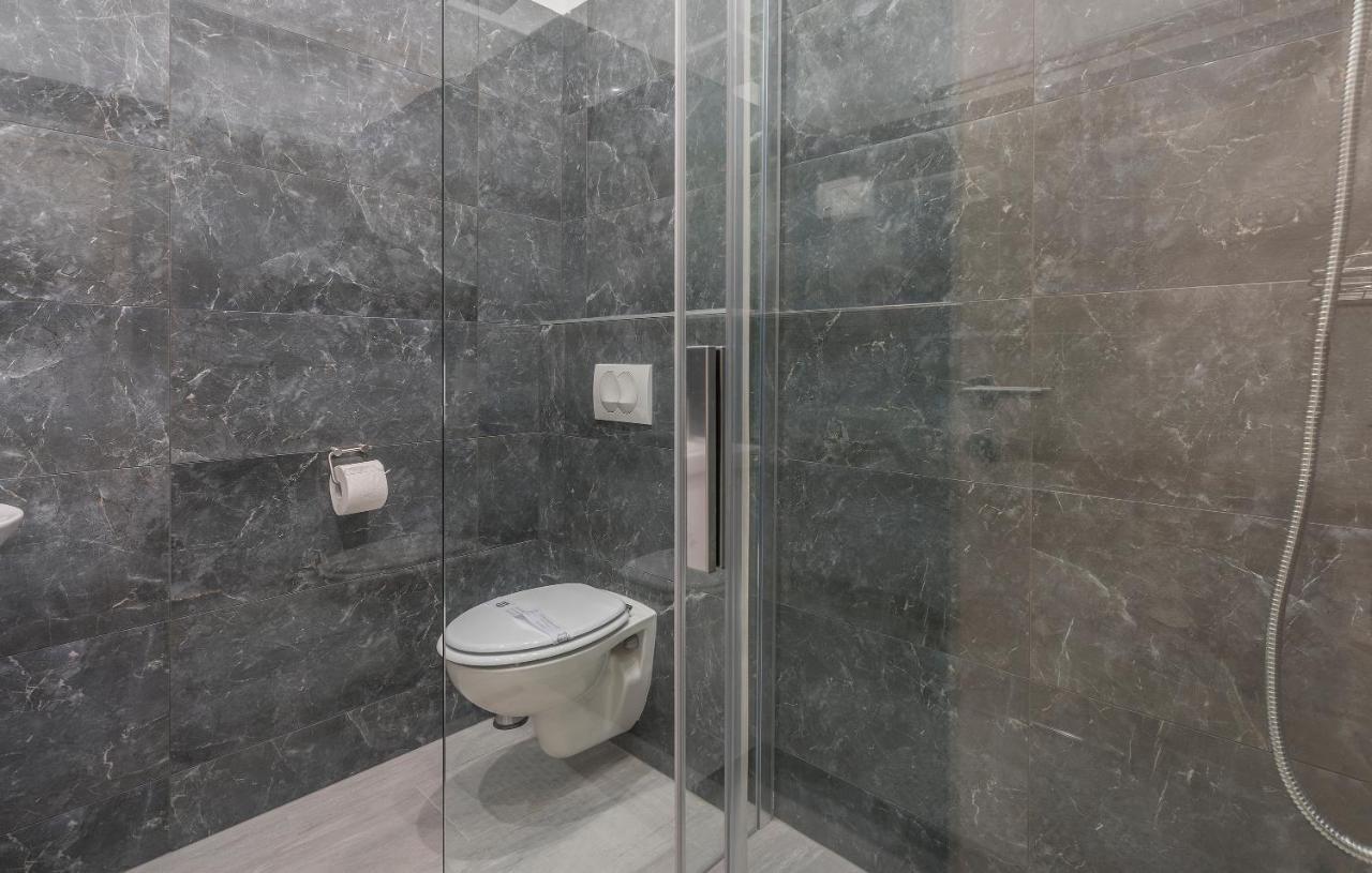 Roberto Rooms โปเรช ภายนอก รูปภาพ