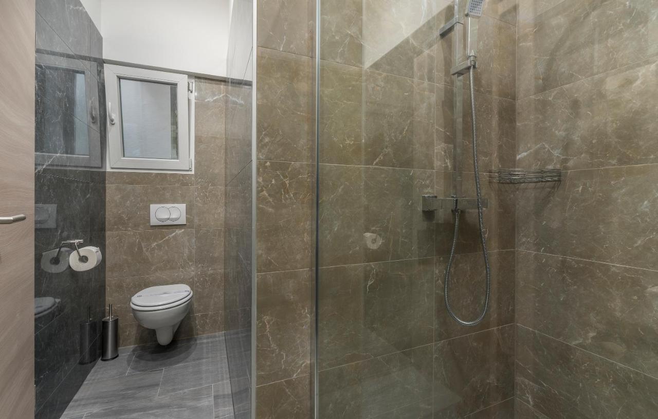 Roberto Rooms โปเรช ภายนอก รูปภาพ